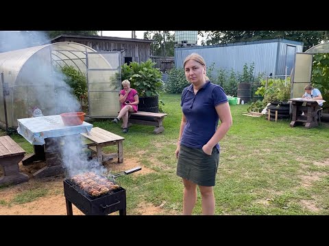 Видео: Готовим ШАШЛЫК на углях/ДОМАШНЯЯ АДЖИКА/БЫСТРО, ПРОСТО/Дача