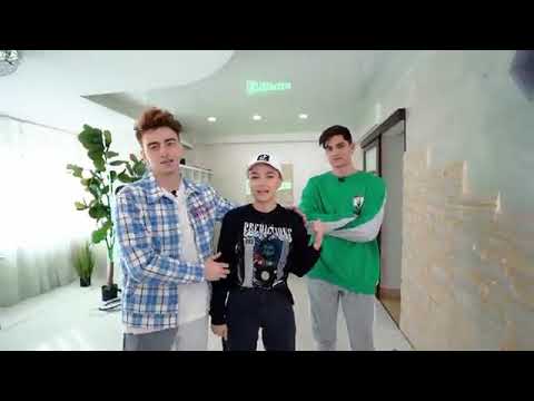 Видео: Миша собирает Яну на свидание с Егором!