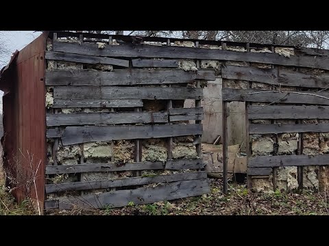 Видео: Находка на заброшенных хуторах: два старых топора! 