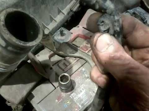Видео: как поменять радиатор системы охлаждения Toyota Avensis 2 2006г.в. + кат№