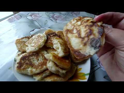 Видео: Легкие пушистые оладушки на дрожжах