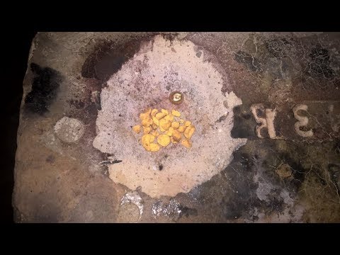 Видео: воссановление золота гидразином комками, чистка