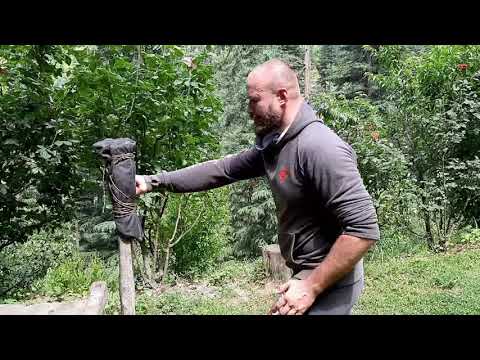 Видео: Макс Дедик | Отработка ударов на макиваре