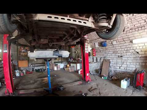 Видео: OPEL VIVARO. Чистка бака