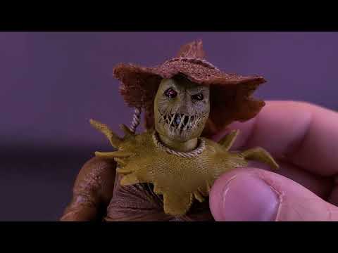 Видео: Обзор фигурки Пугала от McFarlane Toys DC Multiverse | @TheReviewSpot