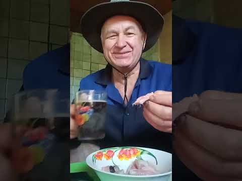 Видео: Пивной набор к пиву а я к квасу ем с аппетитом на даче