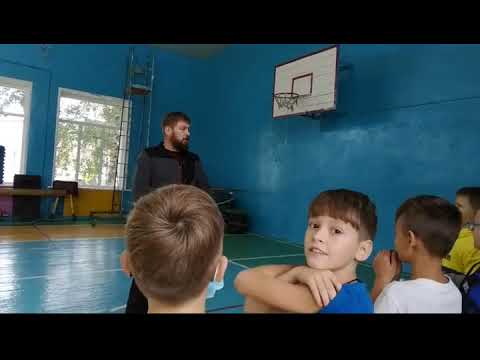 Видео: шуточное видео поздравление для учителей в День учителя