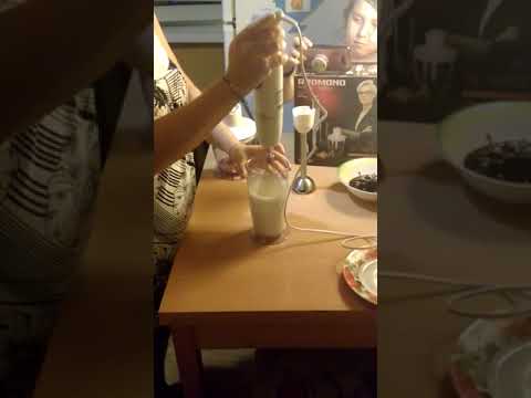 Видео: Погружной блендер Redmond RHB 2945