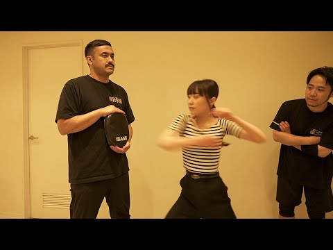 Видео: Преподавание БЕНДЫ мировой королеве танца сделало это потрясающим【КУТЕЙСЕННИН】