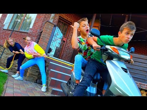 Видео: КРУТАЯ Капа и Алиса ПРОУЧИЛИ Мальчиков!!!