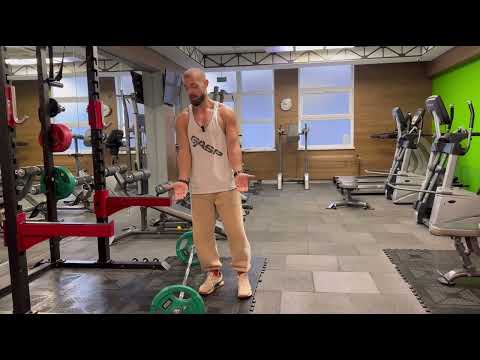 Видео: Тяга штанги в наклоне | База упражнений | Кольцов Алексей