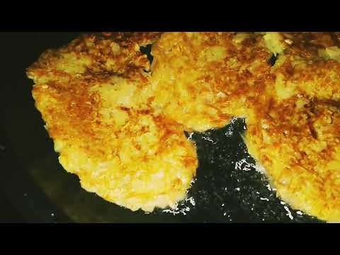 Видео: Корисні оладки з соусом 😀 Кабачок+картопля+вівсянка ☀️ Деруни з кабачком і вівсянкою ⚡