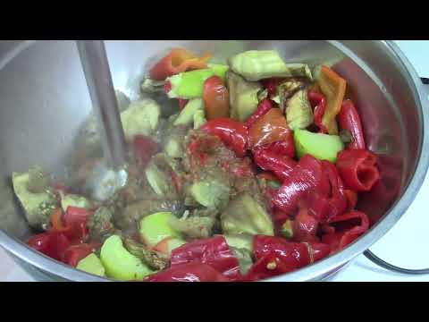 Видео: Икра баклажанная с орехами