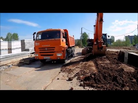 Видео: КАМАЗы завозят грунт, не дают отдохнуть экскаватору