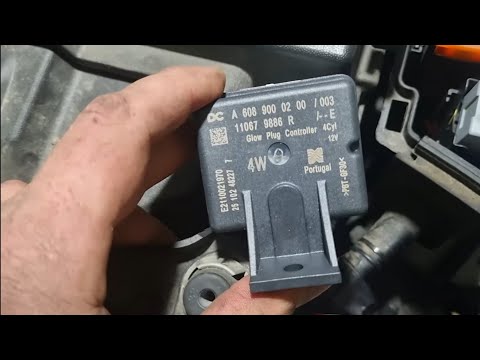 Видео: Замена контроллера свечей накала Рено меган 4 2019 к9к 872.