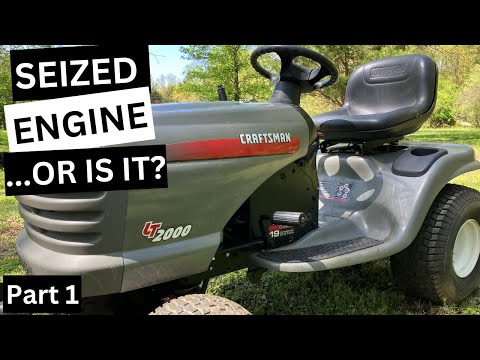 Видео: Как отремонтировать заклинивший двигатель KOHLER COURAGE - Craftsman LT2000