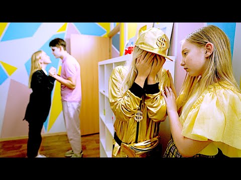 Видео: НАСТЯ ВСЕ УЗНАЛА! ДРУЖБА ДИАНЫ И ВАМПИРА СТАЛА ЛЮБОВЬЮ?!