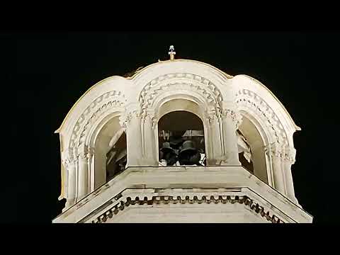 Видео: 4-ри минути с камбаните на Патриаршеската катедрала Александър Невски в гр. София