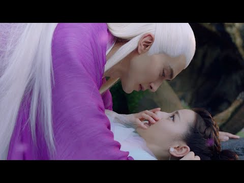 Видео: Император сделал удачное предложение руки и сердца, поцеловал и принял фэнцзю.