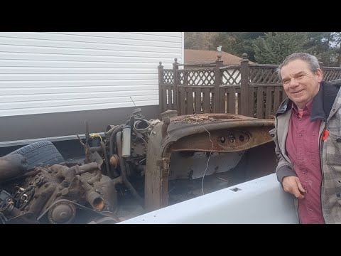 Видео: ЗАБЕРУ ПАРУ ПЛОСКИХ ГОЛУБЫХ МОТОЦИКЛОВ И ДРУГИЕ ЗАПЧАСТИ FORD 1932 ГОДА!