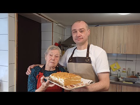 Видео: МЕДОВИК НАШ  ШЕДЕВР  С БАБУШКОЙ