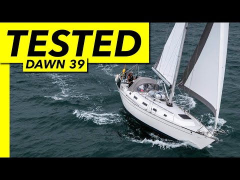 Видео: Как Contessa, но с высотой потолка 6 футов и кормовой каютой | Тест Dawn 39 | Yachting Monthly