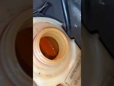 Видео: как выгнать воздух из системы охлаждения ауди 100