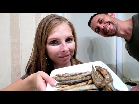 Видео: Жареная мойва :) Наш выходной