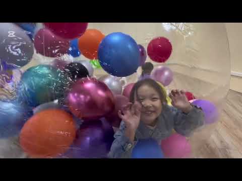 Видео: VLOG:АСТАНАДА ҚЫДАРАМЫЗ ШАРДЫҢ ІШІНДЕ ШАР БАР😱