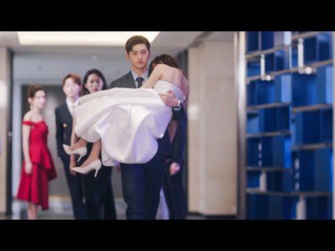 Видео: «Она моя, никто ее не сможет запугать», - властный президент тут же увез Золушку