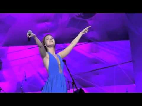 Видео: Юлия Савичева - Невеста, Высоко (ВДЦ «Орлёнок», 12.09.2015 г.)