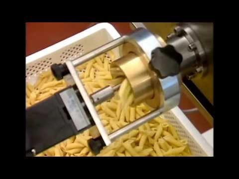 Видео: Пресс для макарон La Monferrina P3 / P6 / P12 / Pasta Extruder