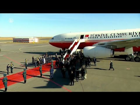 Видео: Президента Турецкой Республики Реджепа Тайипа Эрдогана встретил Президент Касым-Жомарт Токаев