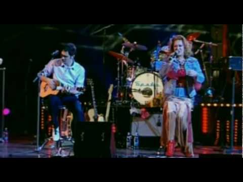 Видео: Браво "Старый отель" (feat. Ирина Сурина и Солисты Москвы)