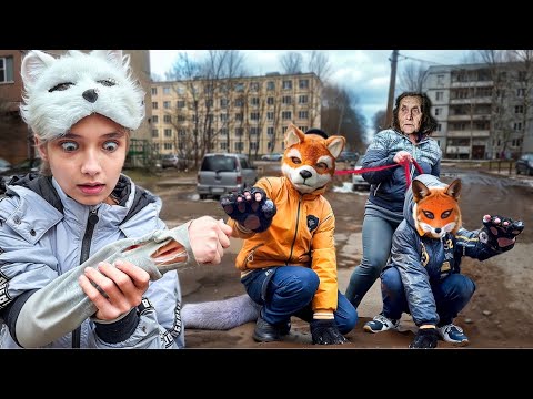 Видео: МОЮ СЕСТРУ УКУСИЛИ БЕШЕНЫЕ КВАДРОБЕРЫ