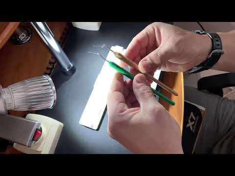 Видео: Сравнительный обзор швейцарского шпателя и шпателя В. Дончика для прививки личинок