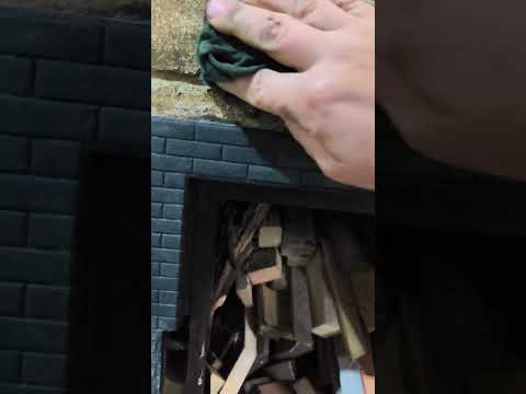 Видео: Секретный способ почистить стекло двери в печке