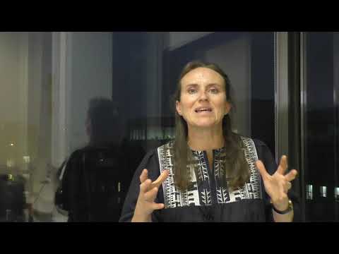 Видео: Материнская нелюбовь. Важность второго рождения.