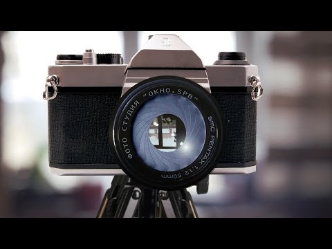 Видео: Печать ч/б фотографий. 13 выпуск. Учимся работать с плёнкой.