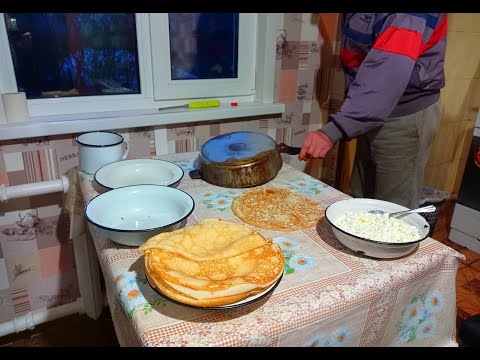 Видео: ДЕРЕВЕНСКИЕ БЛИНЫ. Пересаживаем Пионы. Сажаем чеснок  Маринуем Белые грибы. Выпал первый снег.