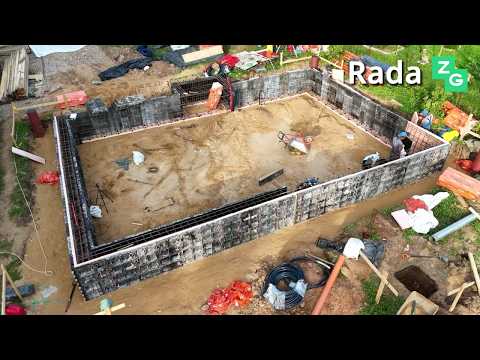 Видео: Фундамент ленточный и свайный заливаем для одноэтажного дома