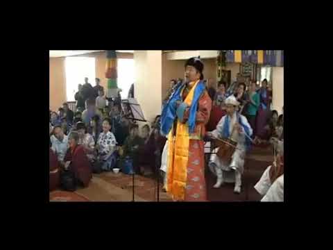 Видео: Хамрын хийдээс үзүүлж байна. Ноён нутагтын жүд дамжлагат Цэжү лүйжин хурж байна. 