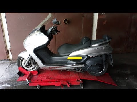 Видео: Почему не заводится утром максискутер Yamaha Magesty YP400