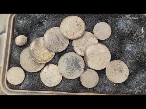 Видео: Копаю монеты с XP Deus WS4, проверяю новый аккумулятор.