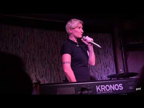 Видео: Диана Арбенина про квартирники (квартирник 21.12.2019)