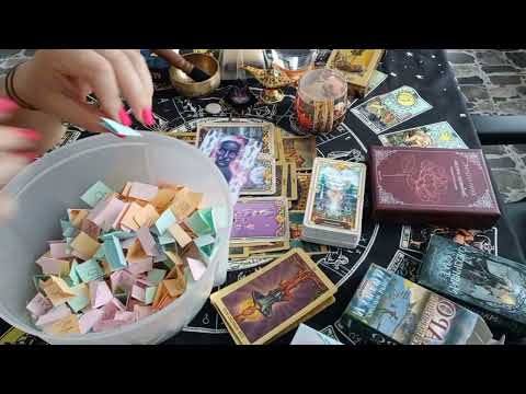 Видео: ❓️⚠️🎁 Какво предстои в любовта 🎁⚠️❓️ Любовно Таро 🔥❤️🥰