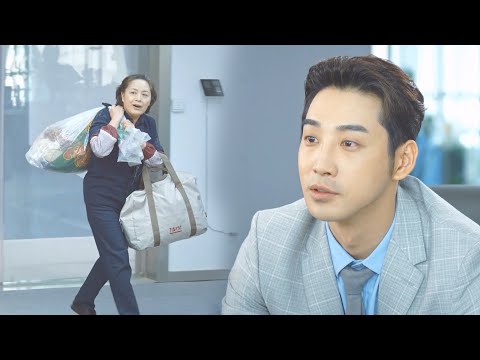 Видео: [Фильм] Пожилая женщина принята за сборщика мусора, не зная, что её сын - CEO!