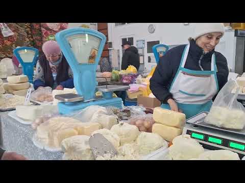 Видео: Цены на старом рынке, которому 200 лет/Кишинев//Central farmers market of Chisinau - prices