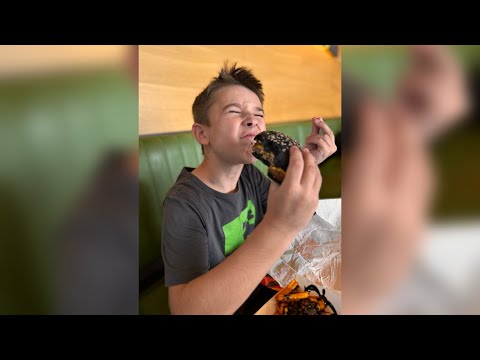 Видео: Я попробовал лучшей Бургер в мире !￼