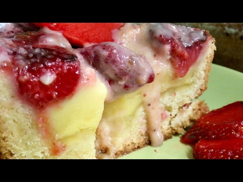 Видео: Пирог "КЛУБНИКА СО СЛИВКАМИ". Выпечка в мини печи Gfgril.